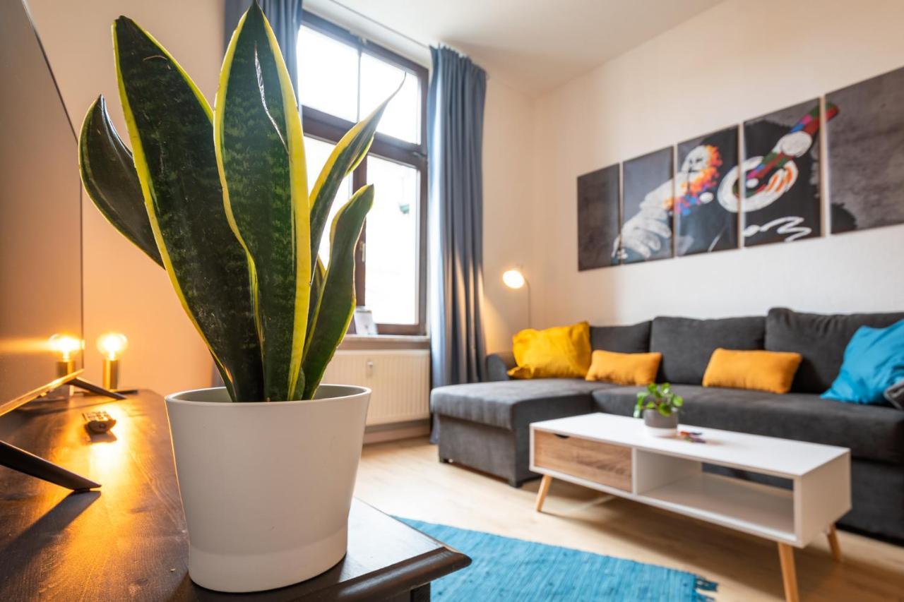 Zentral CITY Lage MODERN NETFLiX Küche WLAN, Hasselbachplatz, 4Schlafplätze Magdeburgo Exterior foto